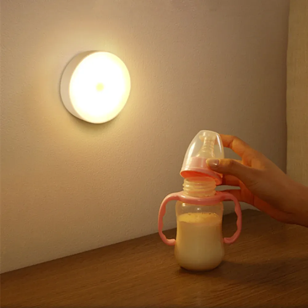Veilleuse LED en situation dans un intérieur