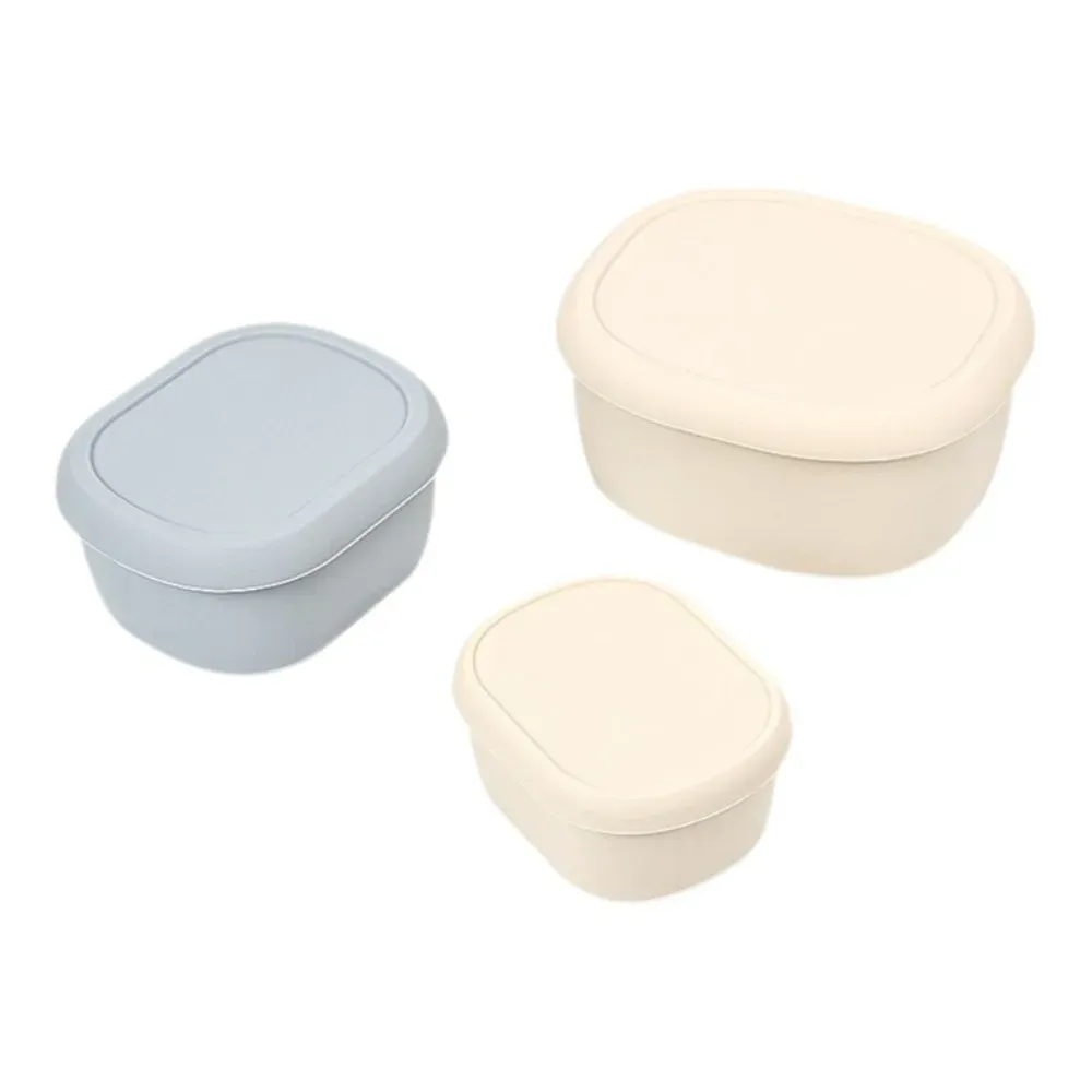 Boîte à déjeuner en silicone en situation d'usage