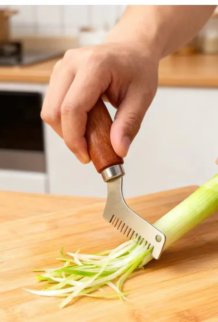 Couteau à oignon vert en situation