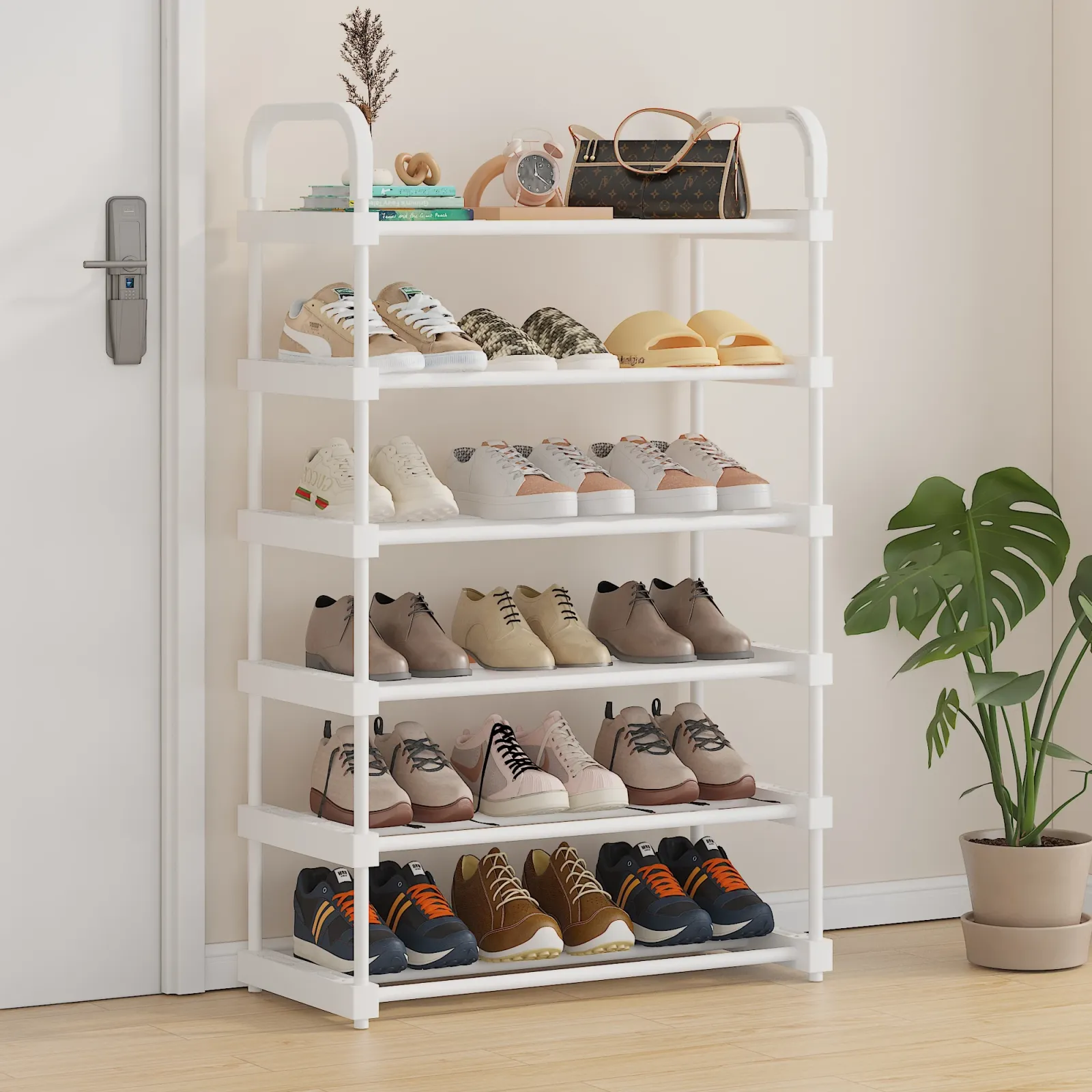 Meuble à chaussures rempli de paires