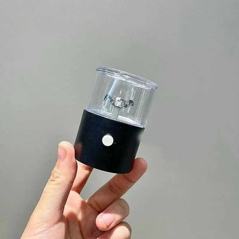Broyeur électrique à herbes rechargeable, design compact