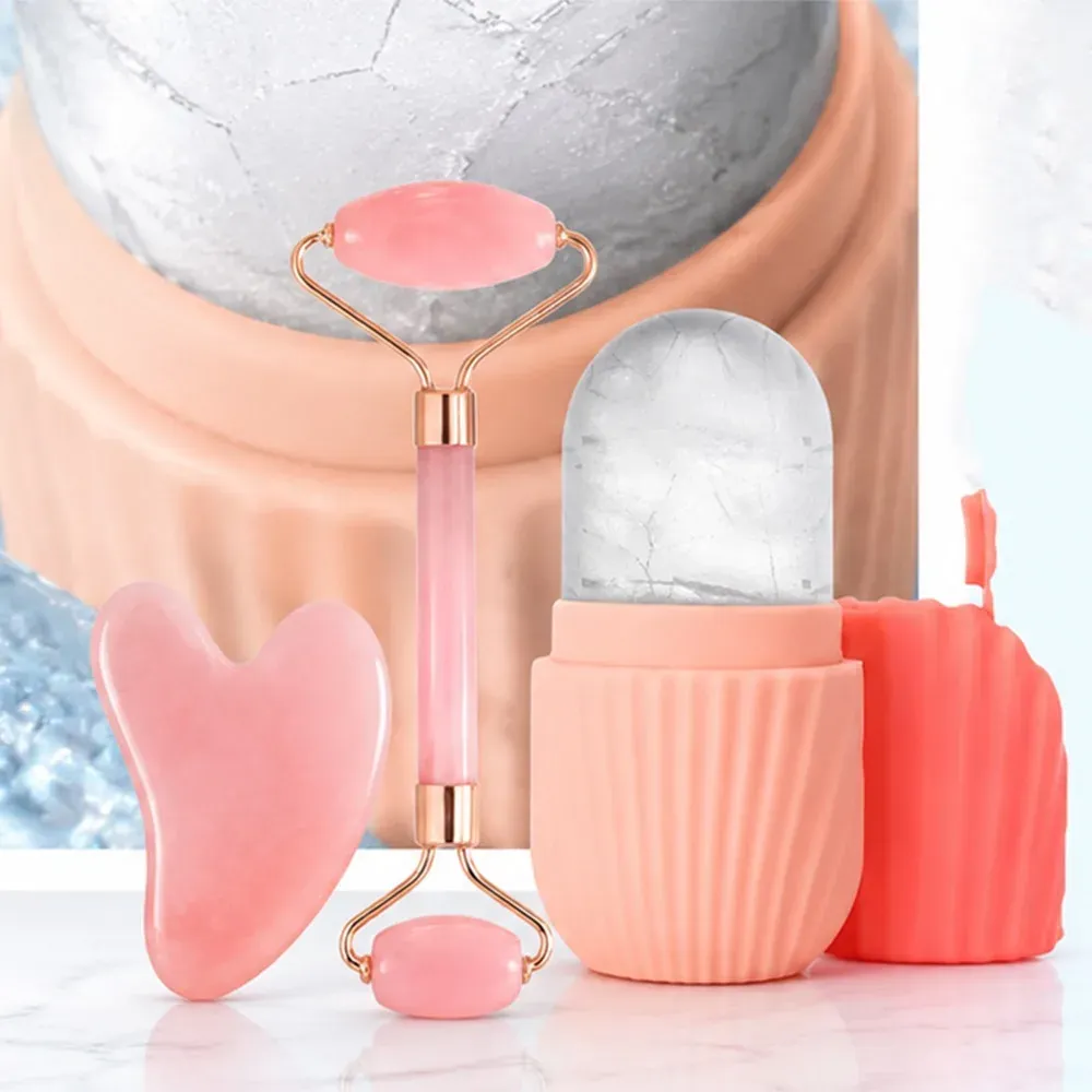 Rouleau de glace et planche Gua Sha