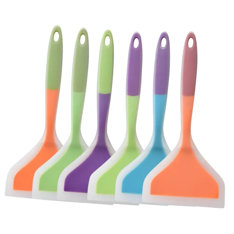Ustensiles de cuisine colorés en silicone