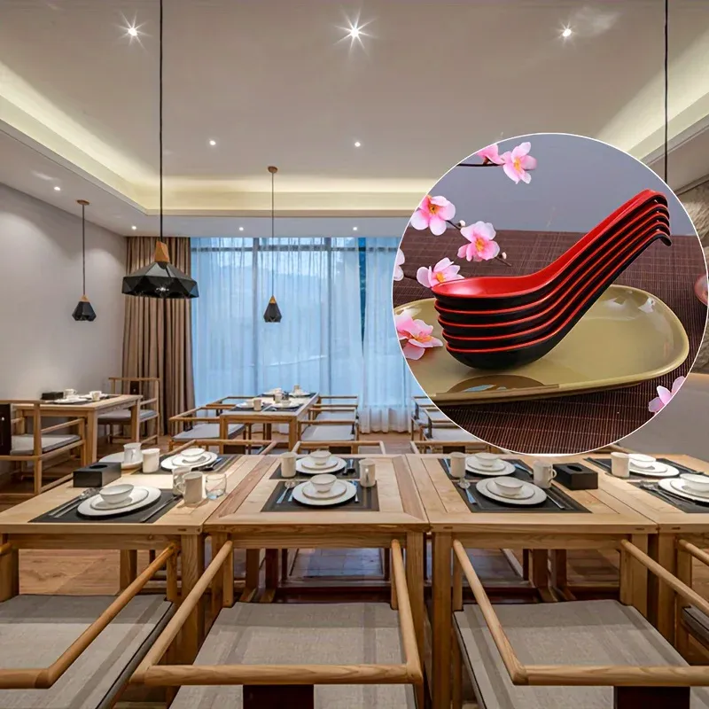 Cuillère idéale pour les ramen et le pho