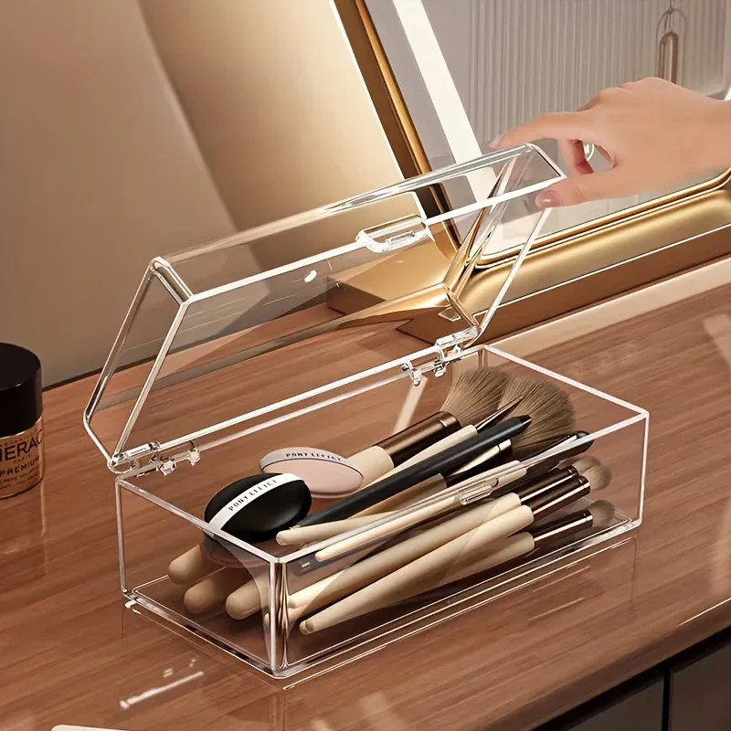 Organisateur cosmétique rempli de produits de maquillage