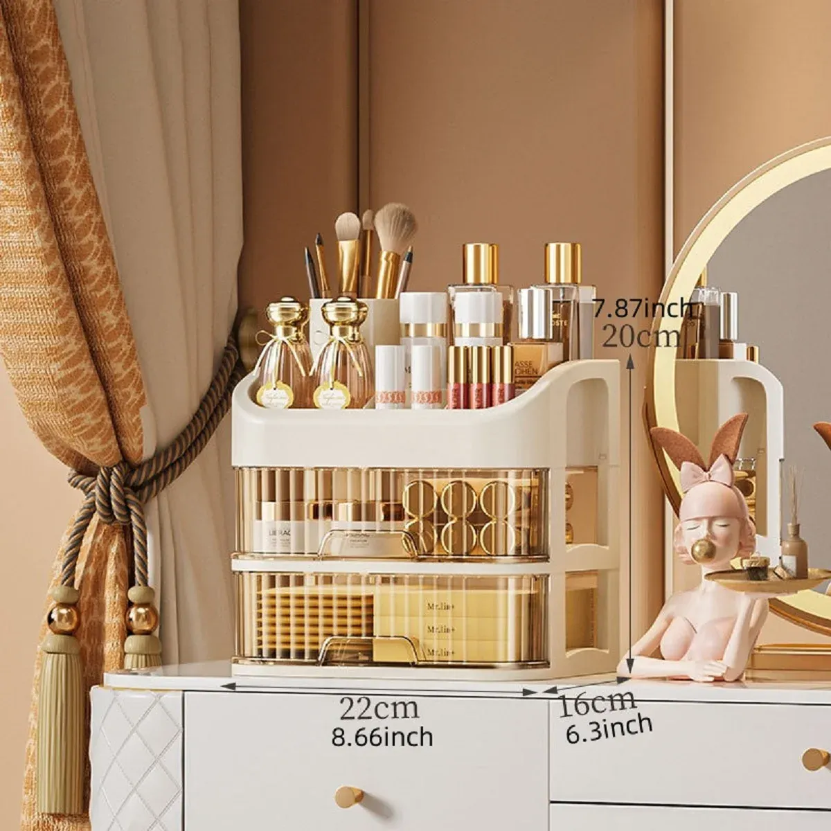 Boîte de rangement cosmétique dans un intérieur
