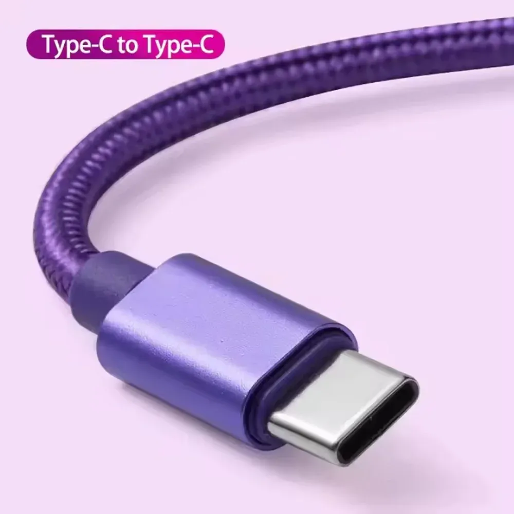 Câble de charge en utilisation avec un smartphone