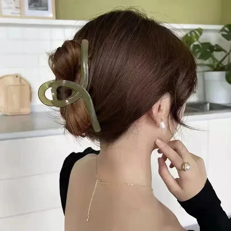 Grande pince griffe à cheveux en plastique transparent, 13 cm 3
