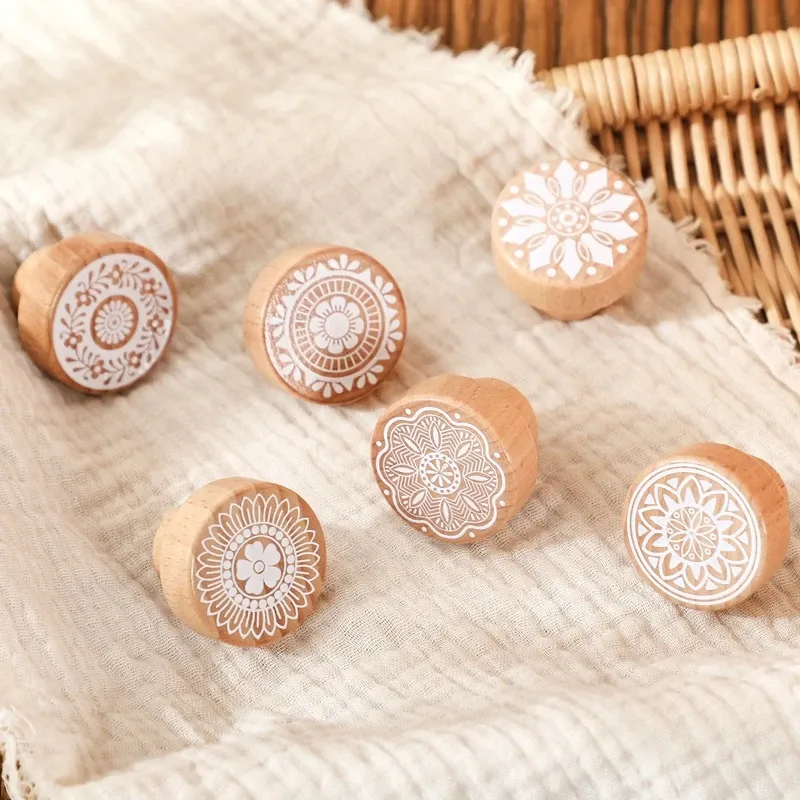Ambiance décorative avec boutons en bois