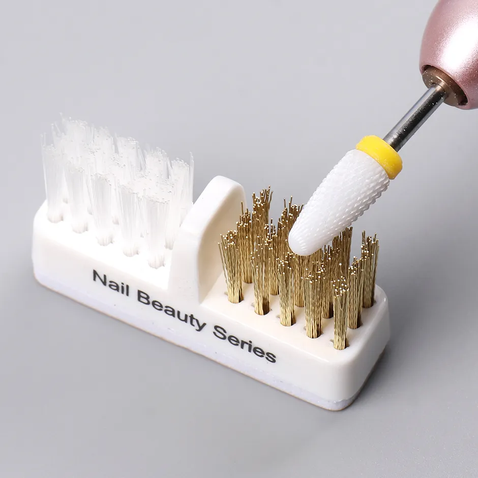 Brosse de nettoyage double tête pour ongles, vue d'ensemble