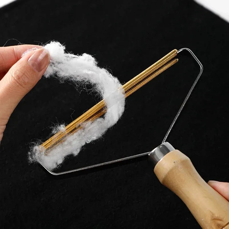 Dépilleur portable pour animaux de compagnie : rasoir manuel et grattoir pour tapis, laine et vêtements 4