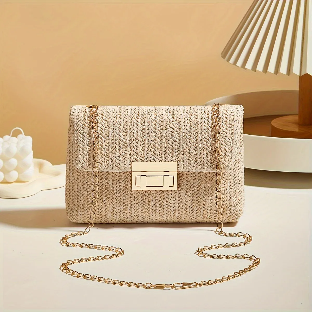 Sac à bandoulière en paille tissé à la main pour femme, coloris uni, fermeture à verrou 8