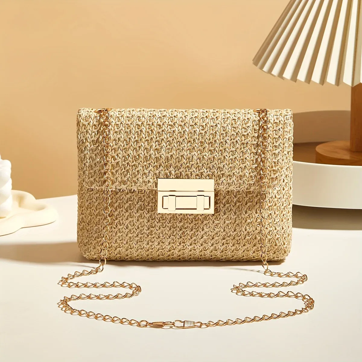 Sac à bandoulière en paille tissé à la main pour femme, coloris uni, fermeture à verrou 9