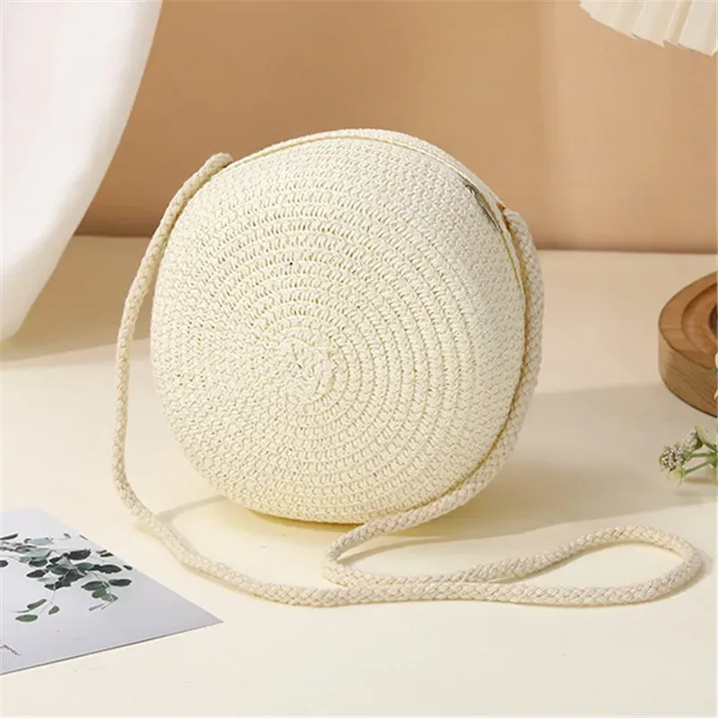 Sac à bandoulière en paille tissé à la main pour femme, coloris uni, fermeture à verrou 13
