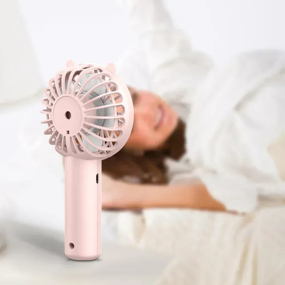 Mini ventilateur portatif, mise en scène lifestyle