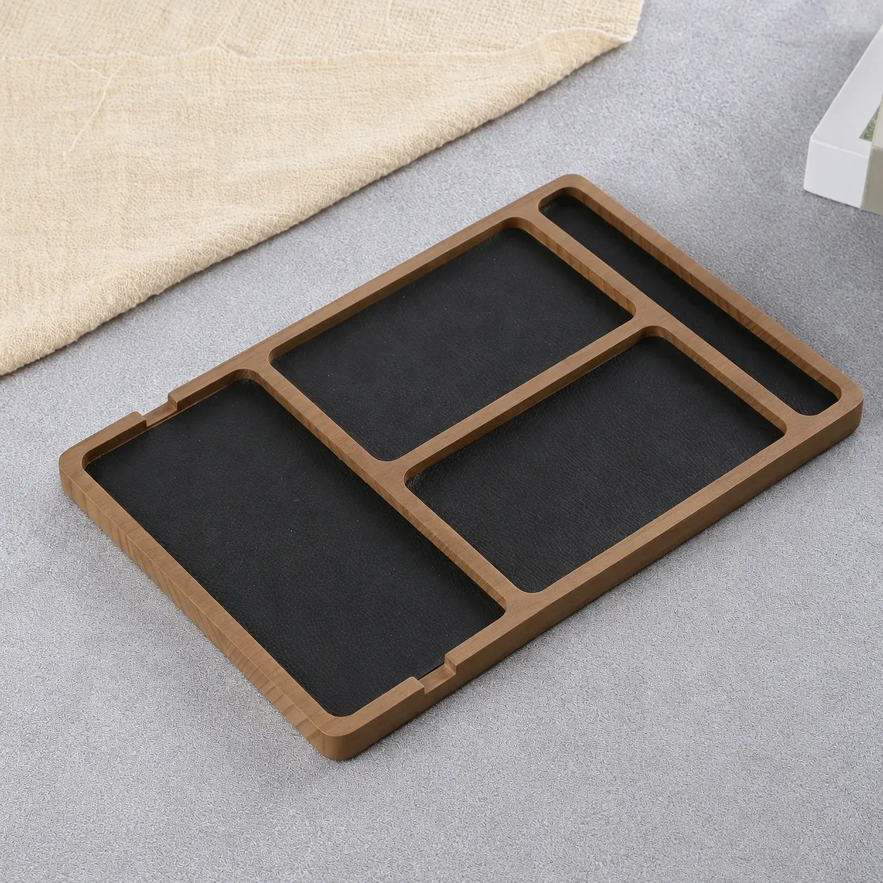 Plateau de rangement de bureau en bois massif avec séparateurs, organisateur multifonctionnel pour smartphones, écouteurs et petits objets 3