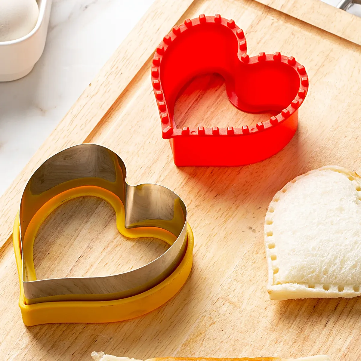 Coupe-sandwich et scelleur en situation