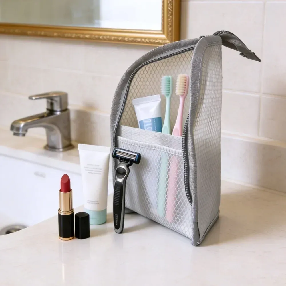 Trousse de toilette respirante, finition de la maille