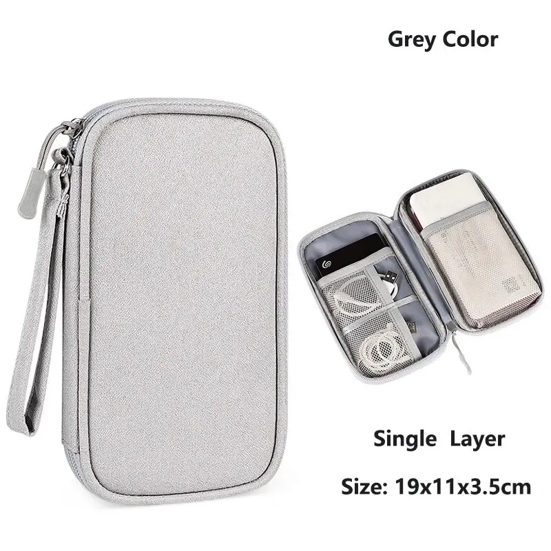 Étui de rangement portable et étanche pour câbles de données et chargeurs USB 9