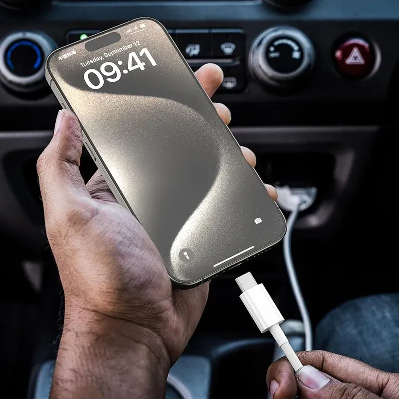 Câble USB-C en situation d'utilisation