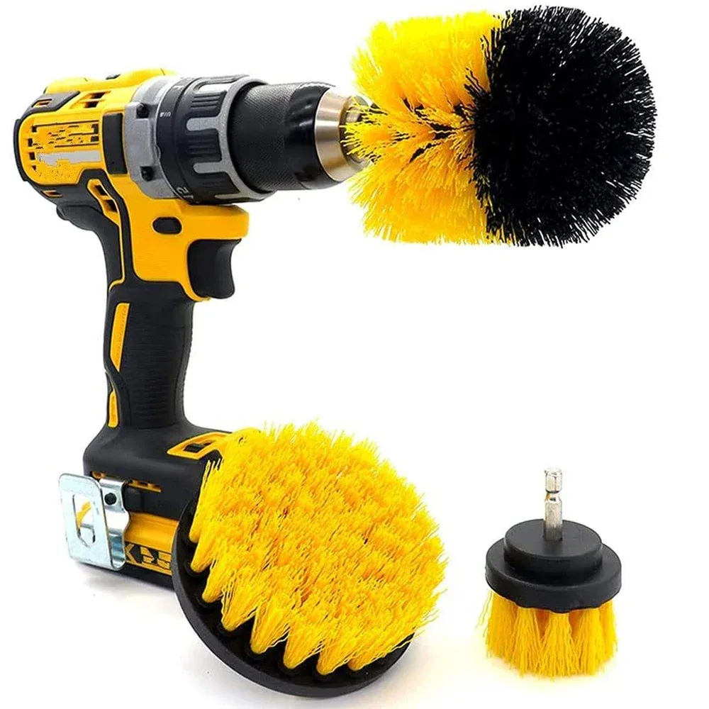 Kit de brosses électriques pour perceuse en situation de nettoyage