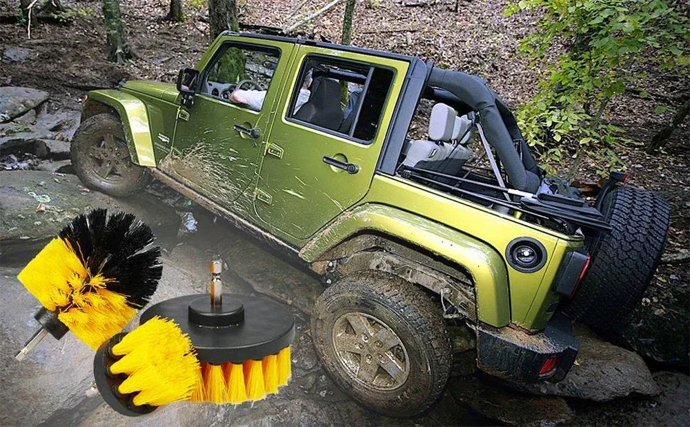 Détail des brosses du kit de nettoyage