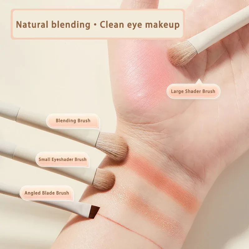 Pinceaux de maquillage cosmétiques