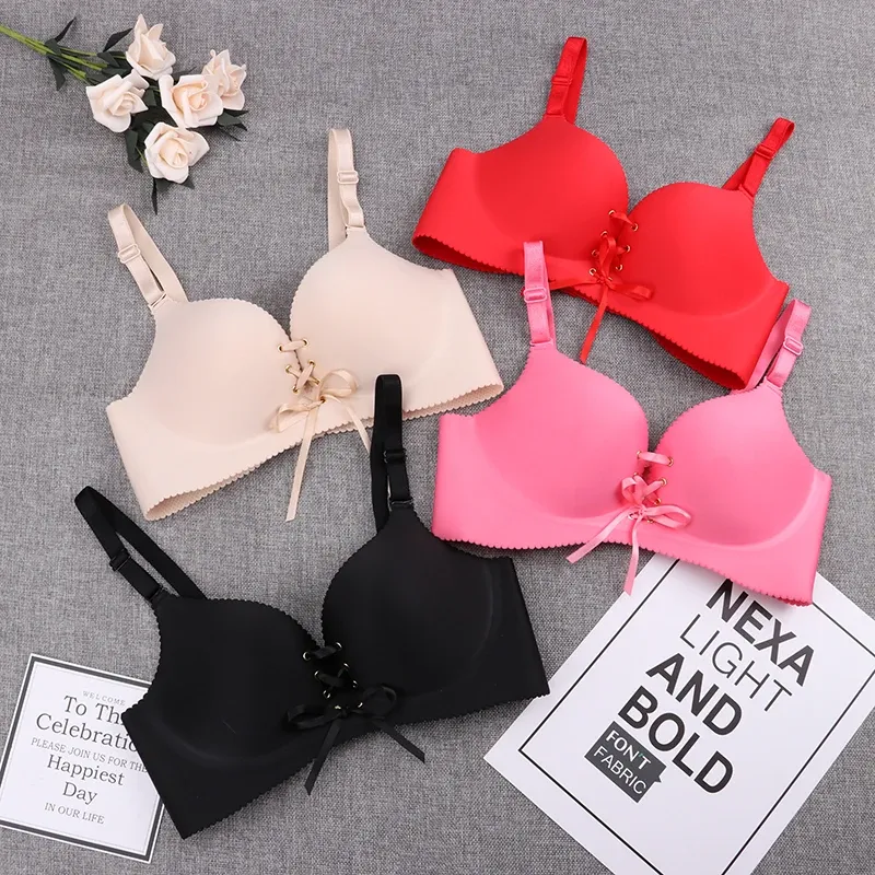 Soutien-gorge sans couture push-up sans armatures à bretelles ajustables 3