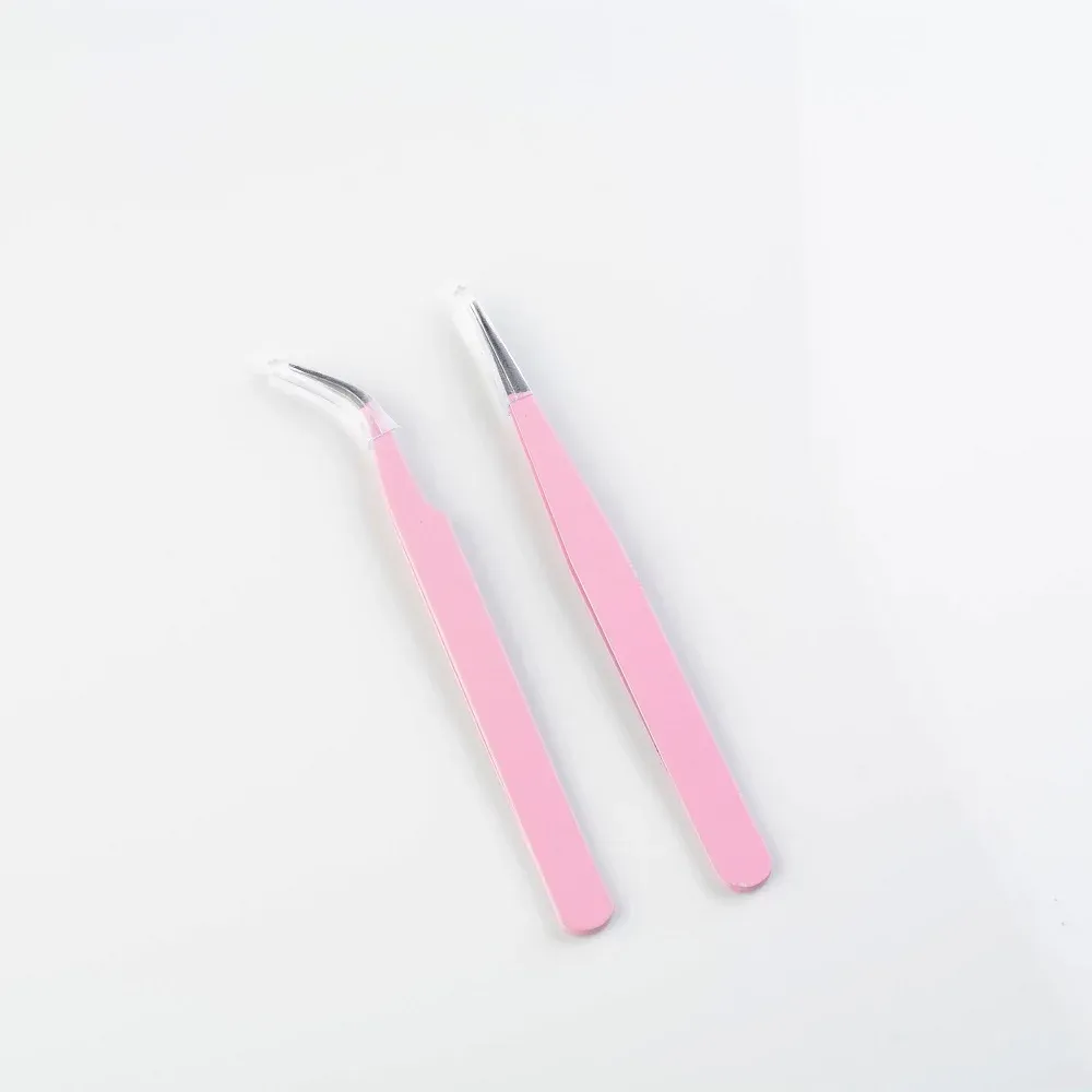 Pincette pour cils, détail de la pointe