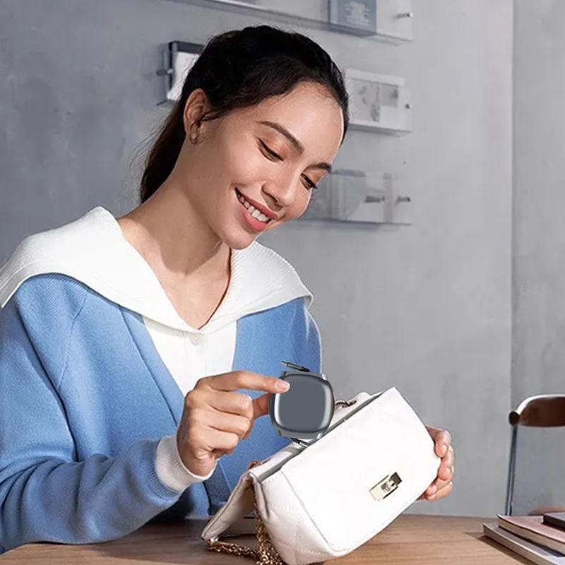 Câble USB-C rétractable 100 W, 6 A, 1 m 5