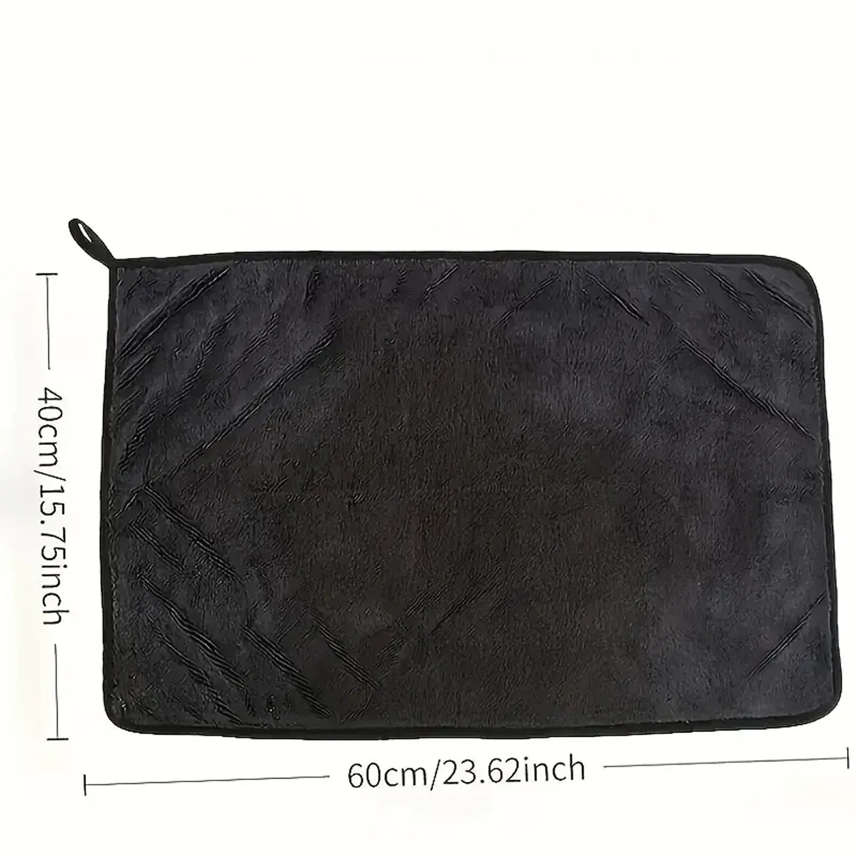 Serviette en microfibre pour voiture en utilisation