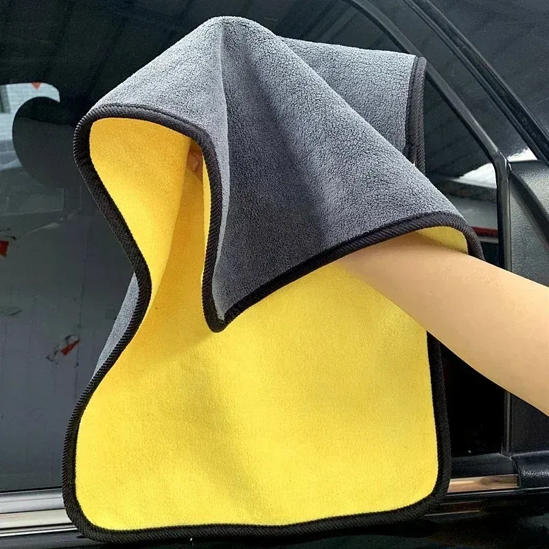 Serviette microfibre en situation de séchage