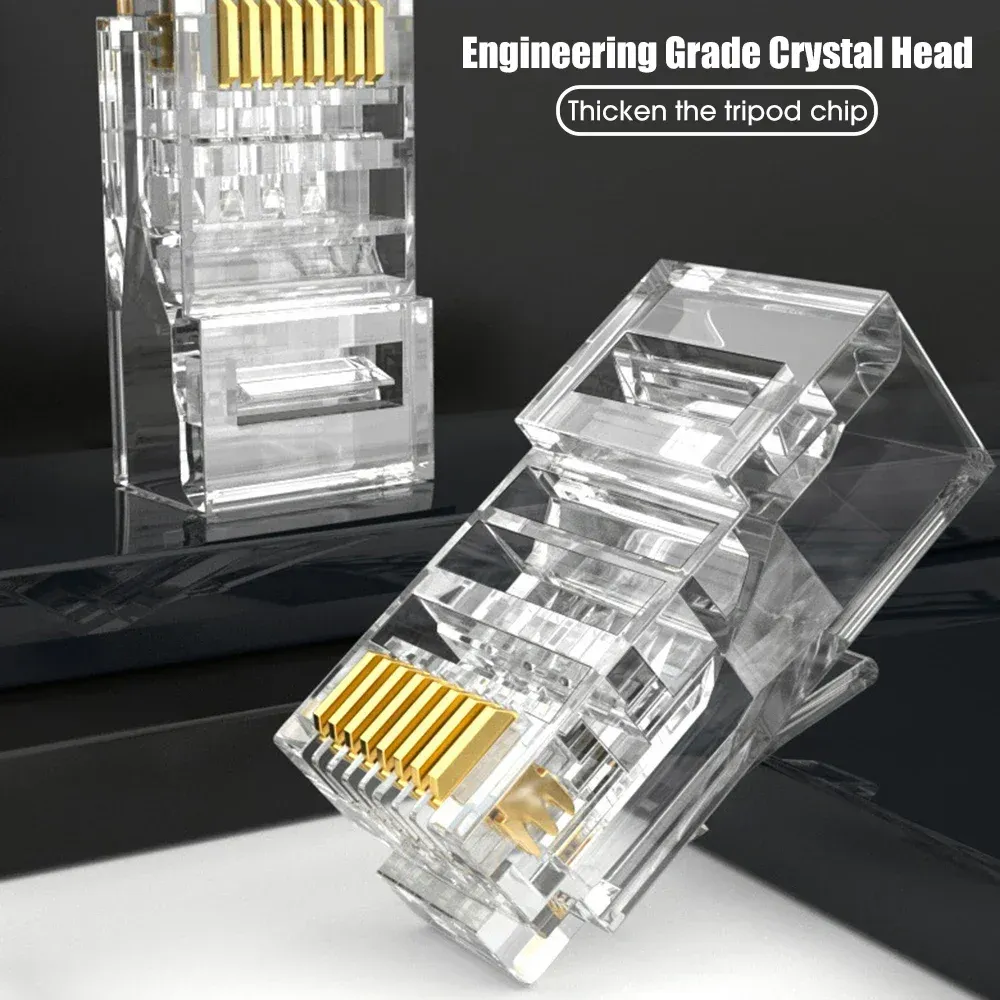 Tête de cristal RJ45 en gros plan