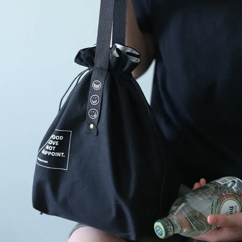 Sac à bento en toile, détail des coutures