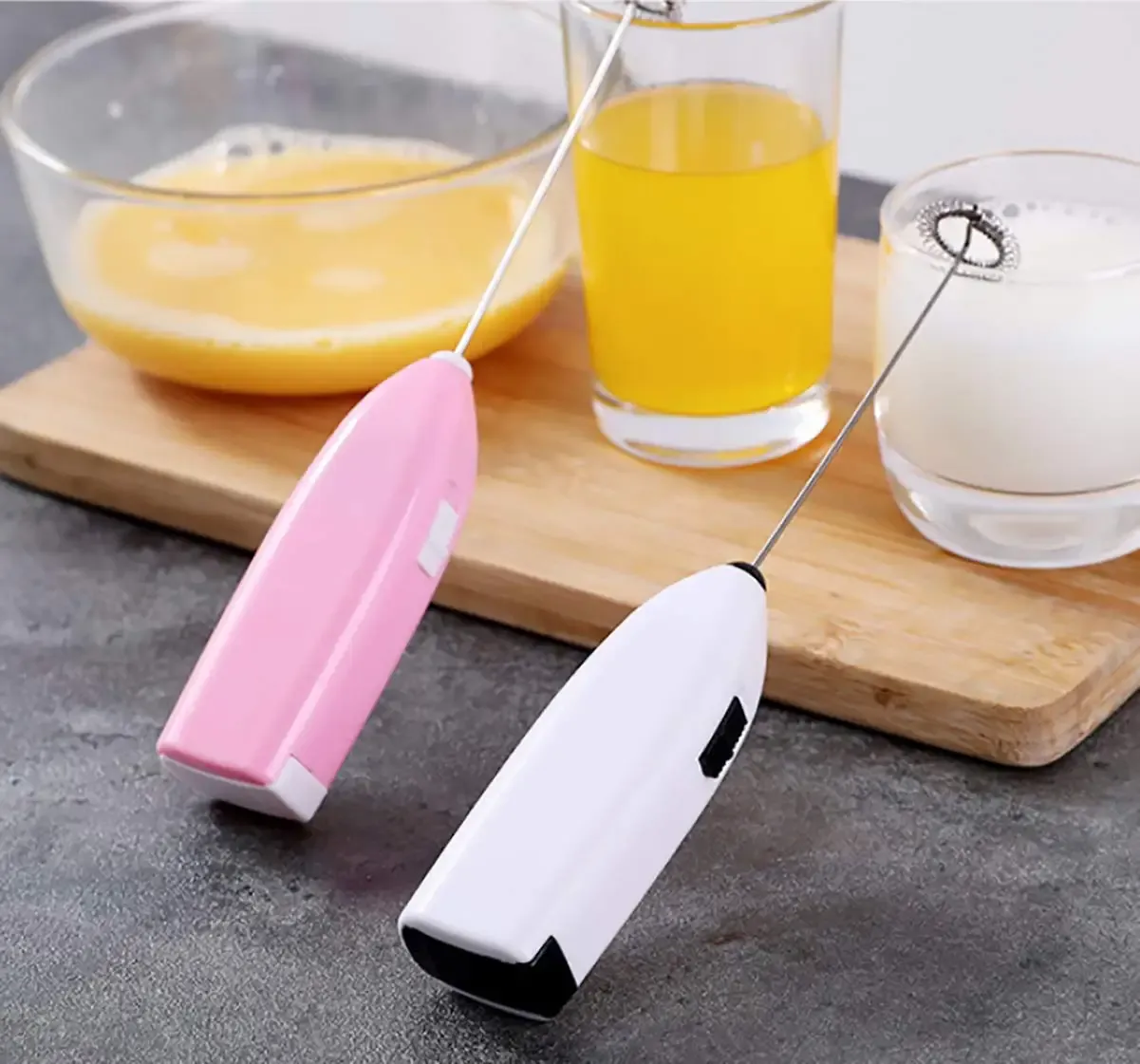 Mousseur à lait électrique portable à piles, mini fouet mélangeur pour café, cappuccino et chocolat chaud 2