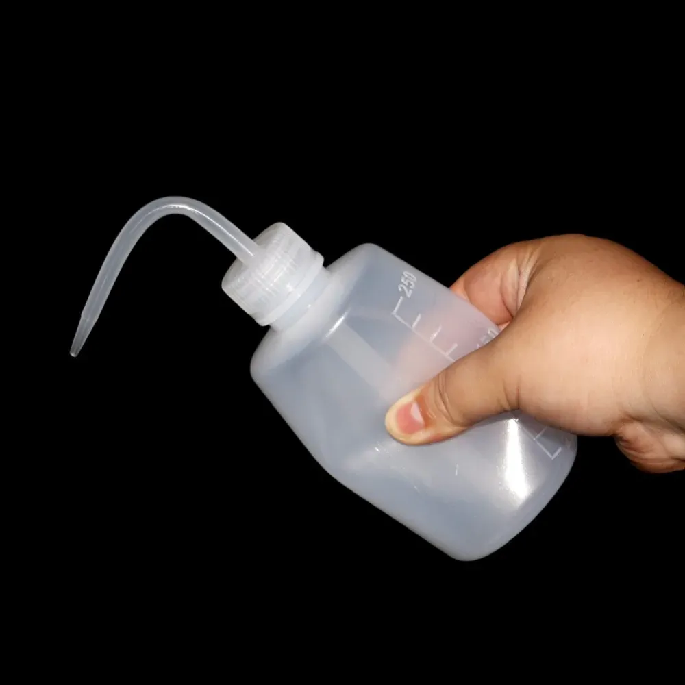 Bouteille souple en plastique 150/250/500 ml, arrosoir à pression, distributeur d'huile et de sauce, flacon de nettoyage 4