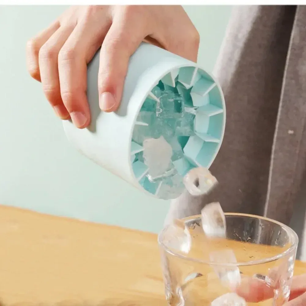 Détail du moule à glaçons en silicone
