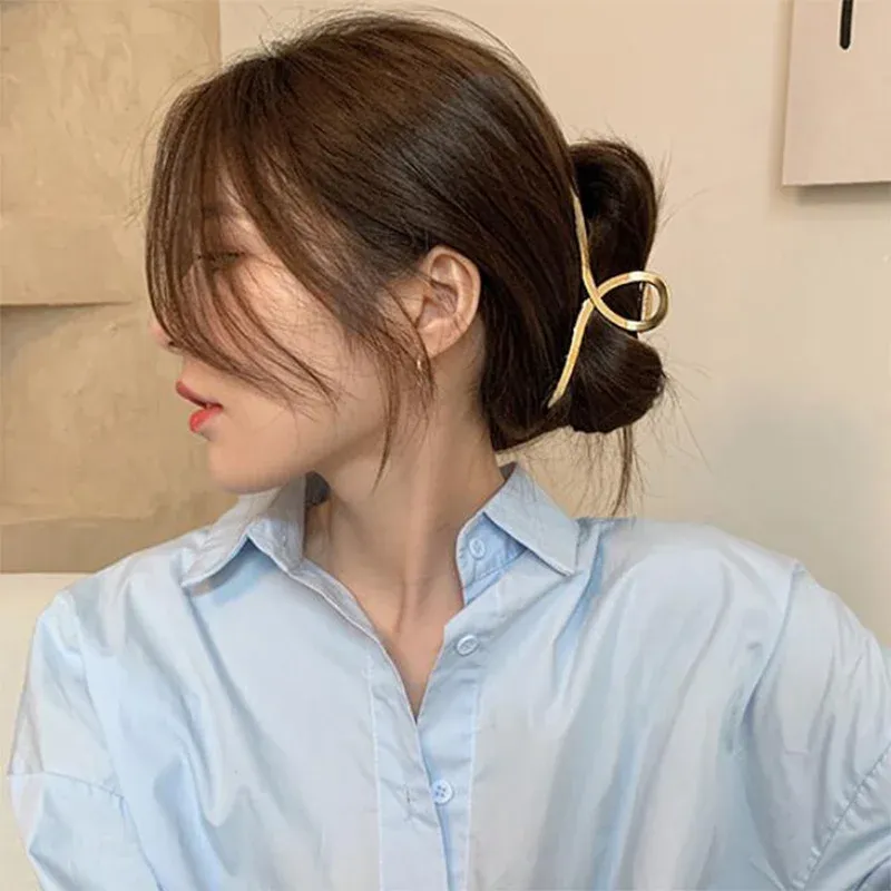 Pince à cheveux élégante pour femme