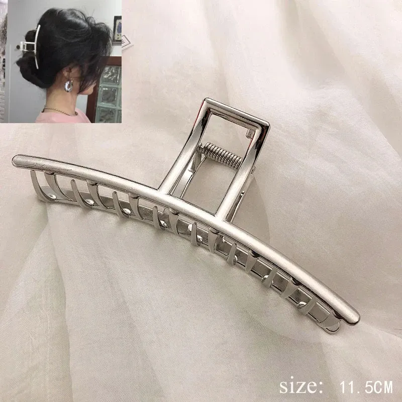 Pince à cheveux géométrique ajourée en métal pour femme 44