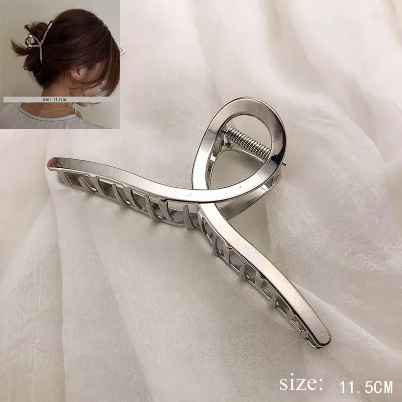 Pince à cheveux géométrique ajourée en métal pour femme 42