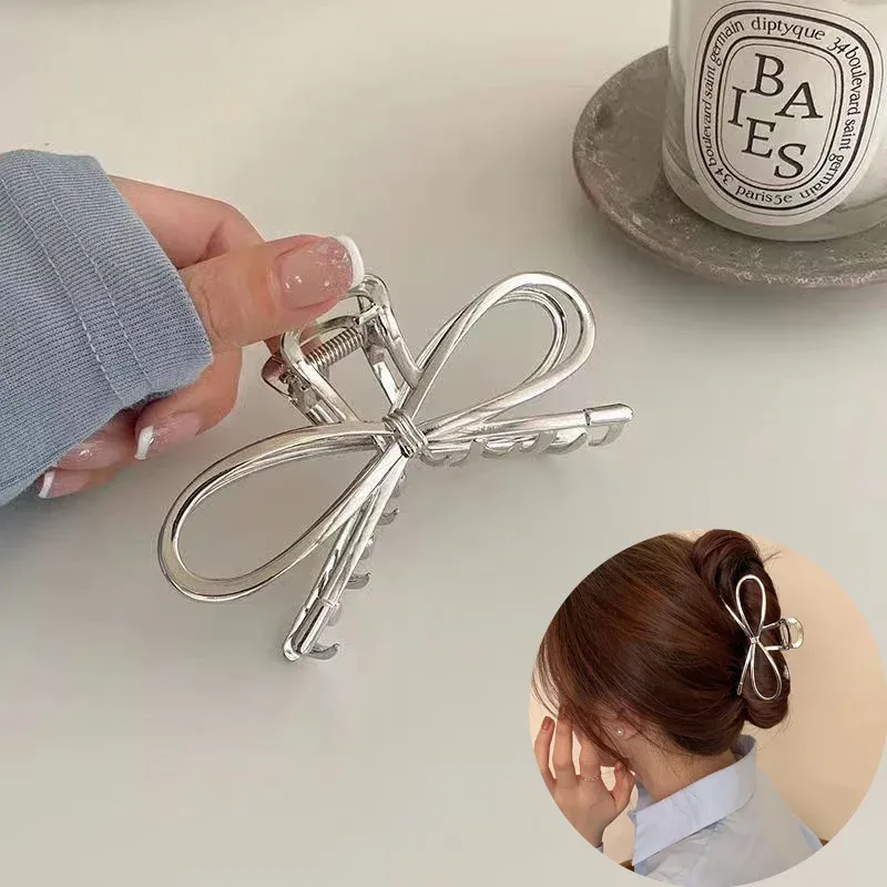 Pince à cheveux géométrique ajourée en métal pour femme 15