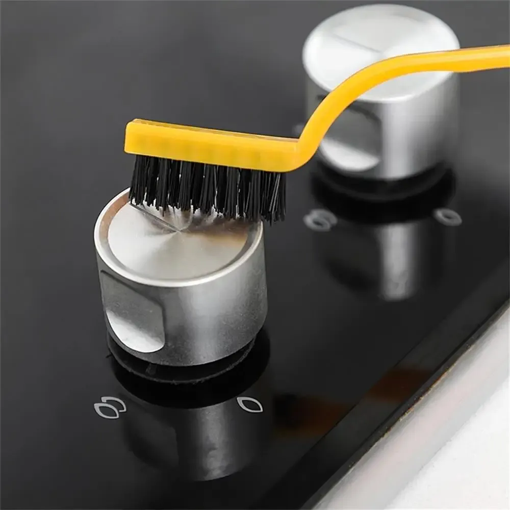 Nettoyage des joints de carrelage de salle de bain