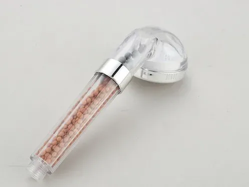 Détail du pommeau de douche filtrant