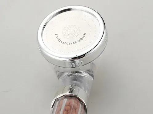 Pommeau de douche filtrant en situation