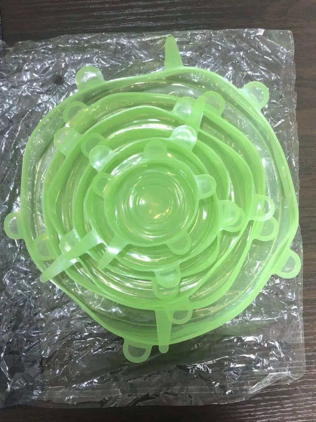 Organisation de la cuisine avec couvercles silicone