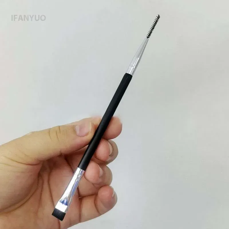 Brosse portative de levage de cils à double tête 4