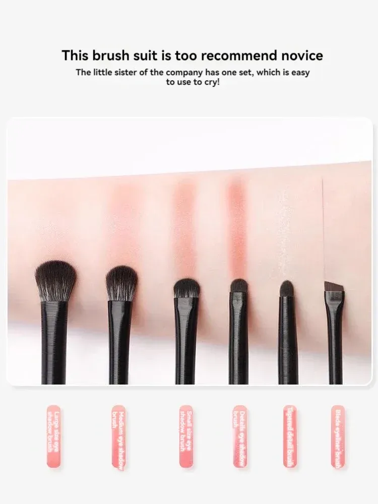 Tête de pinceau fine pour eye-liner