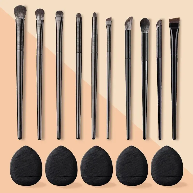 Ensemble de 10 pinceaux à fard à paupières à poils souples pour le maquillage des yeux 7