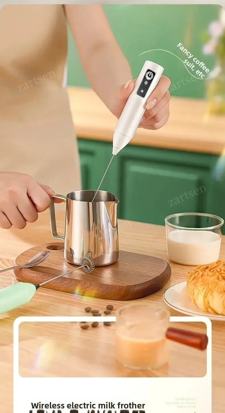 Mousseur à lait en utilisation