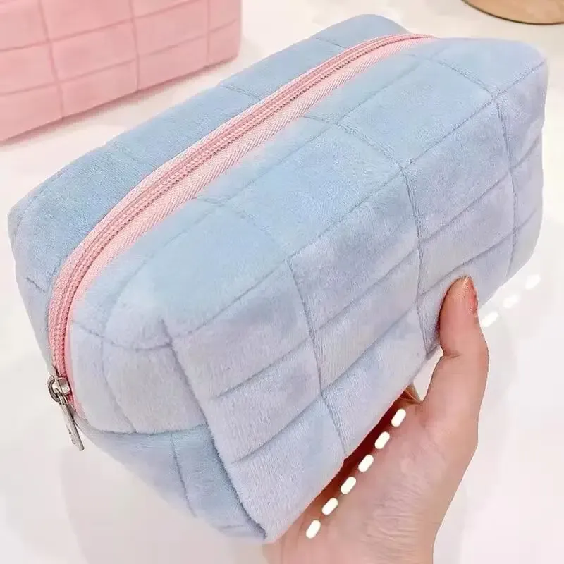 Sac de rangement cosmétique en peluche solide, grand sac de rangement maquillage à fermeture éclair pour femme, sac de voyage pour papeterie et trousse de toilette 5